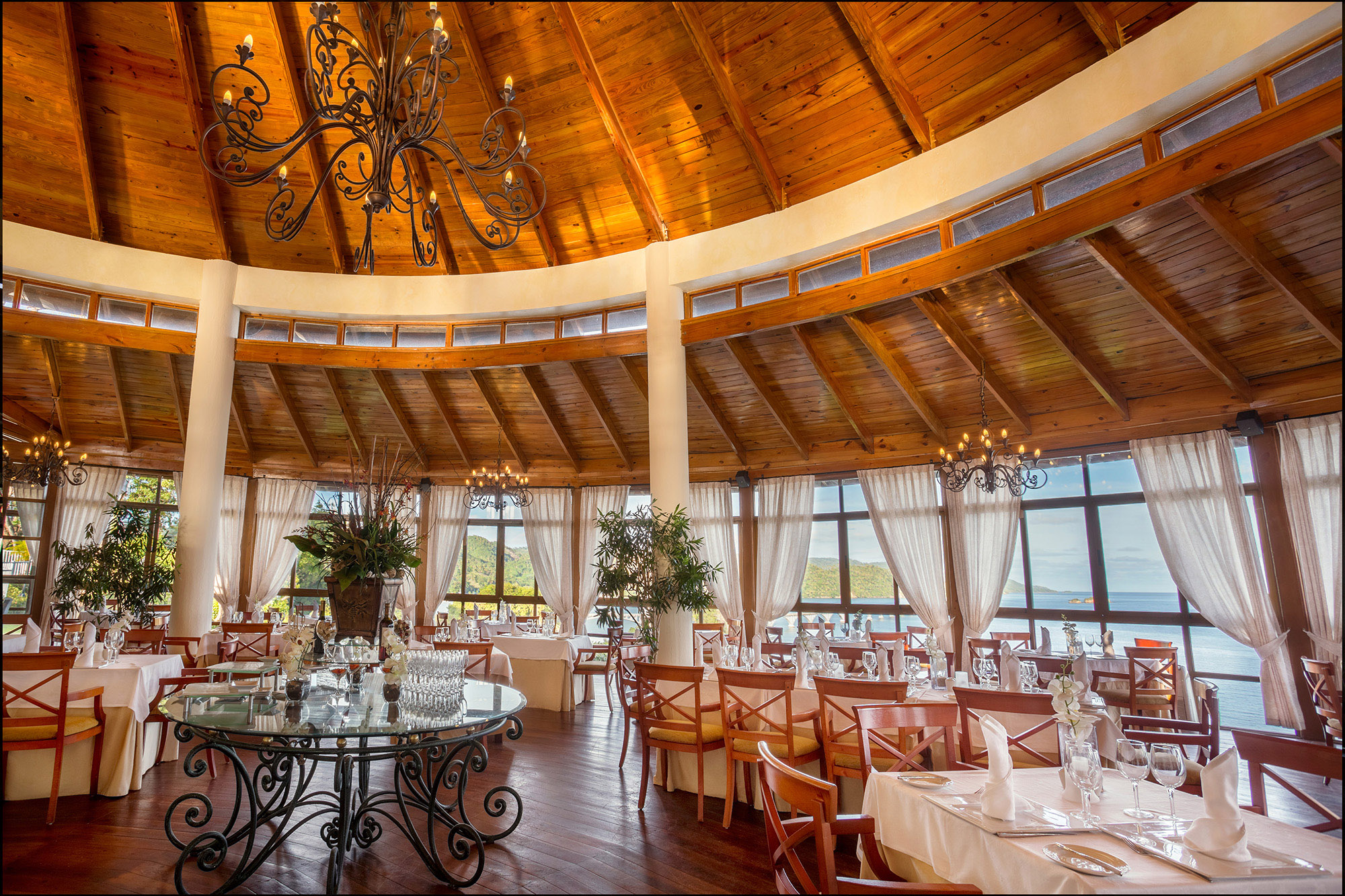 Book your wedding day in Bahia Principe Grand Cayacoa